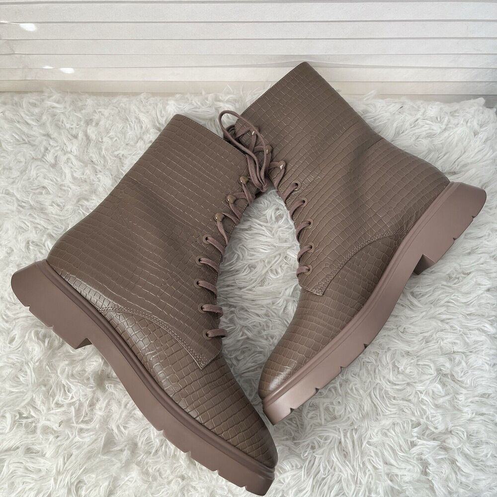 Stuart Weitzman Mckenzee Combat Bootie Size 8b, T… - image 4